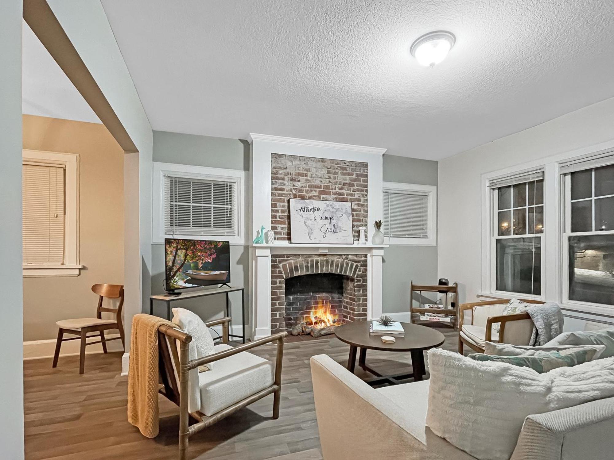 Chic 2Br Duplex Free Parking Near Hospitals Des Moines Exterior foto